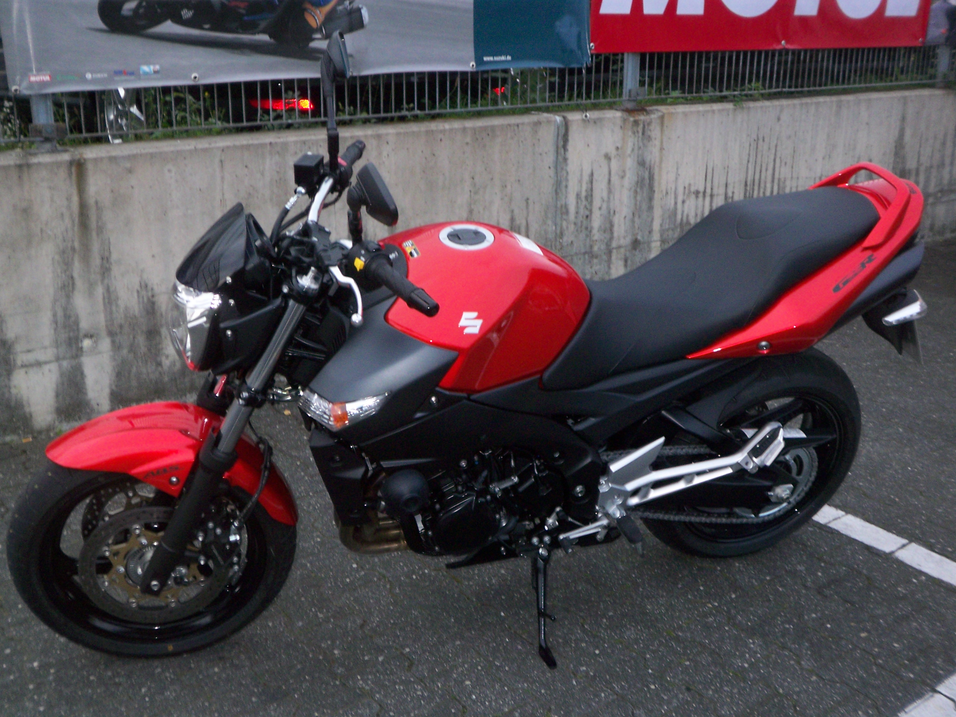 Suzuki Gladius – Tiefergelegt